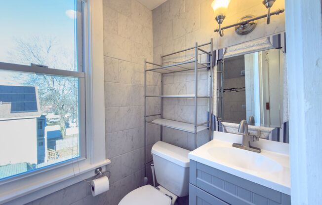 2 beds, 1 bath, 574 sqft, $1,495, Unit 103-105 Center Street, West Haven, CT 06516