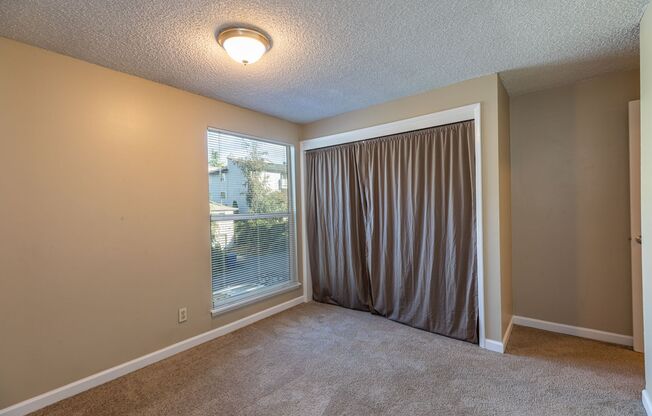 3 beds, 2 baths, 1,500 sqft, $2,600, Unit 10540