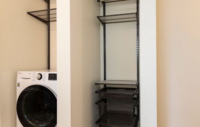 1 bed, 1 bath, 470 sqft, $2,015, Unit 705
