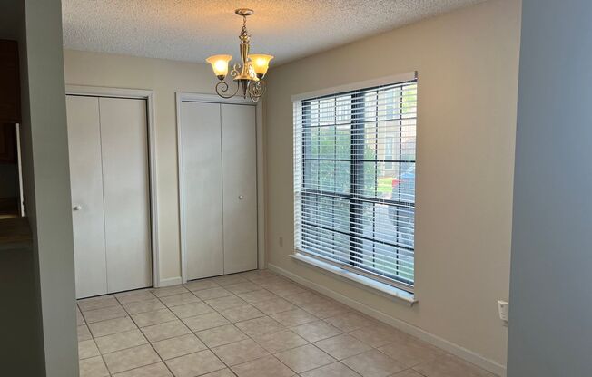 2 beds, 2.5 baths, $1,150