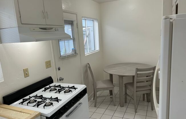 1 bed, 1 bath, $2,295