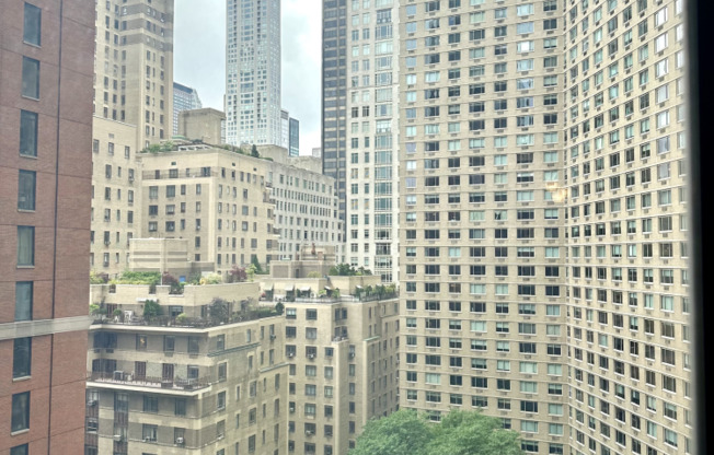 20 W 64 ST