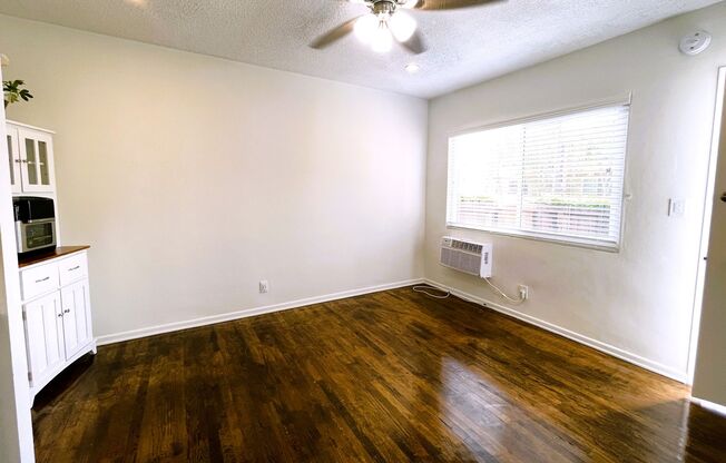 Studio, 1 bath, $1,645, Unit 127#05