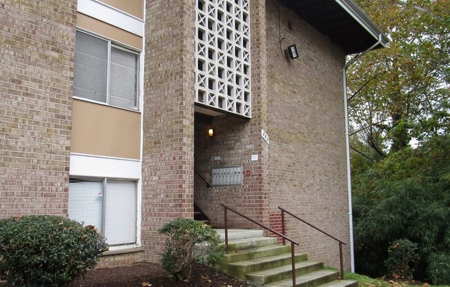Beautiful 1st floor 1BR/1BA Condo in Oxon Hill!