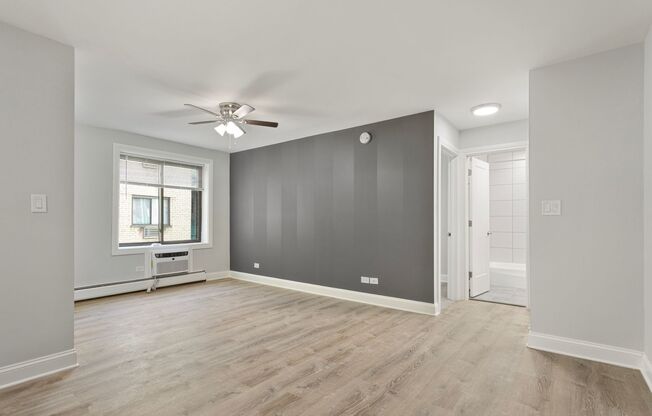 2 beds, 1 bath, $1,950, Unit 436