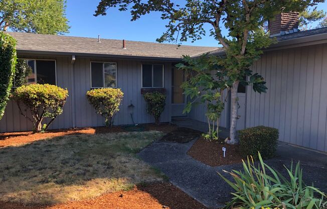 18925 NW Illahe ~ Spacious Ranch Style!