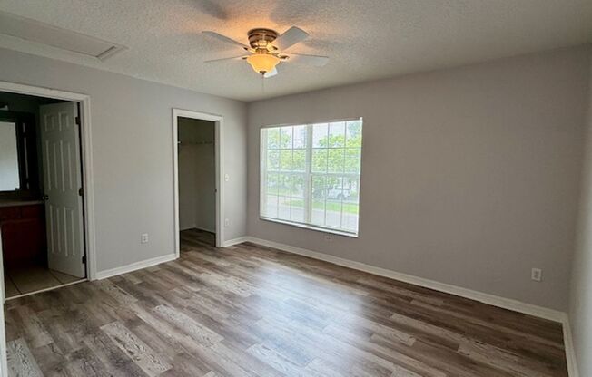 Beautiful 2/2.5 Townhome FOR RENT in the highly sought after Milk District in Downtown Orlando!!