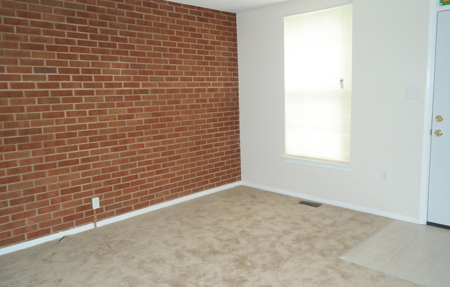 Charming 2 Bedroom/2 Bathroom in Upper Fells Point, MD!