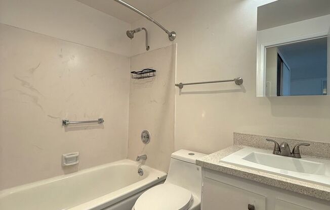 1 bed, 1 bath, 619 sqft, $1,625, Unit 105