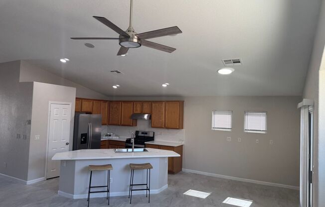 1 story home, 3 bedrooms, 2 bathrooms, 2 car garage
