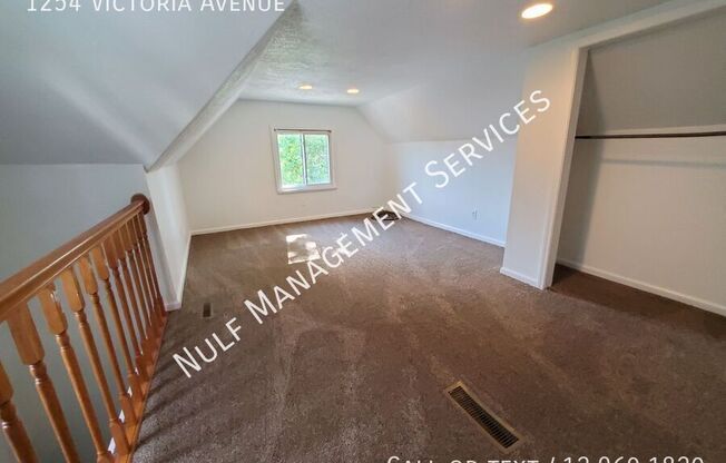 1254 Victoria Ave