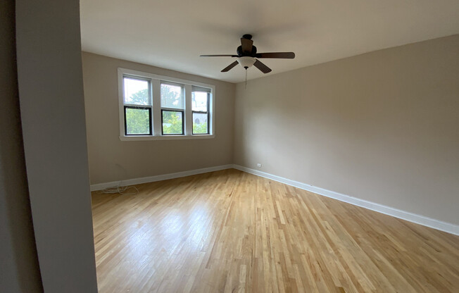 894 Green Bay Road
