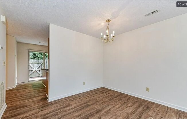 3640 HUYTON CT