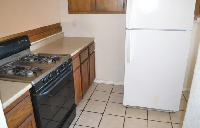 3 beds, 2 baths, $1,750