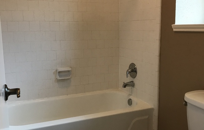 3 beds, 2 baths, $1,795