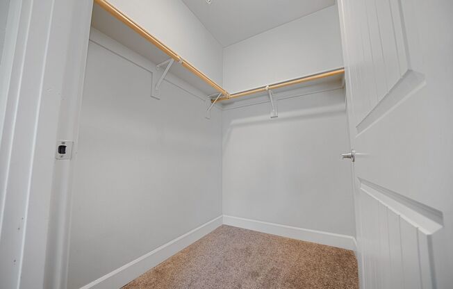 2 beds, 2 baths, 948 sqft, $1,975, Unit 301-75