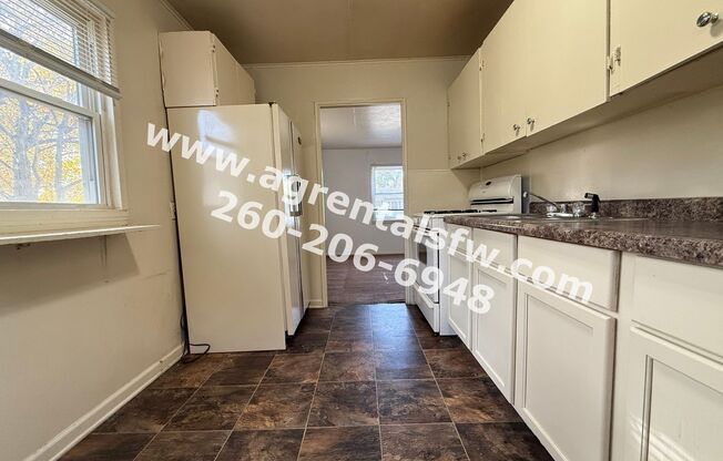 3 beds, 1 bath, $1,195