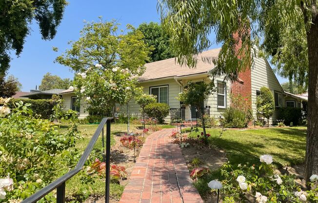 AMAZING PASADENA HOME- COMPLETELY REMODELED