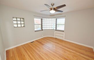 2 beds, 1 bath, $1,195