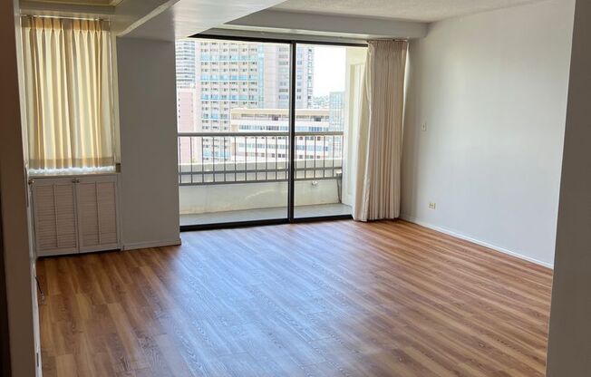 1 bed, 1 bath, $2,200, Unit Marco Polo