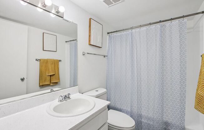 2 beds, 2 baths, 952 sqft, $1,225, Unit 138