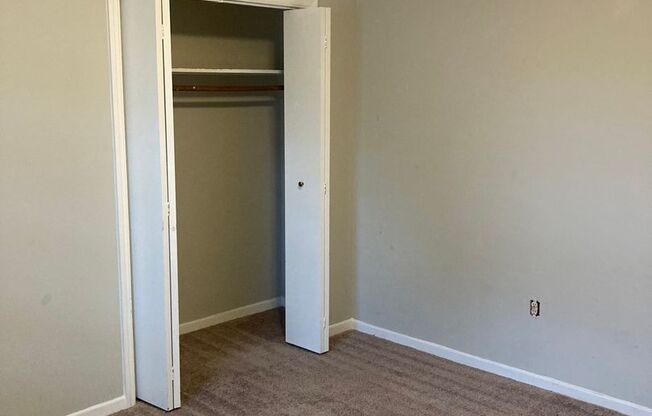 3 beds, 2 baths, $1,500