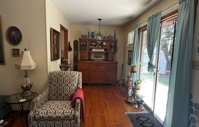 3 beds, 2 baths, $1,795