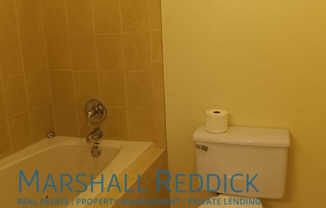 2 beds, 1 bath, $1,695, Unit Unit D-8