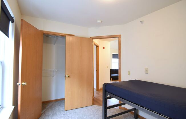 3 beds, 1 bath, $3,250, Unit CV 2-J