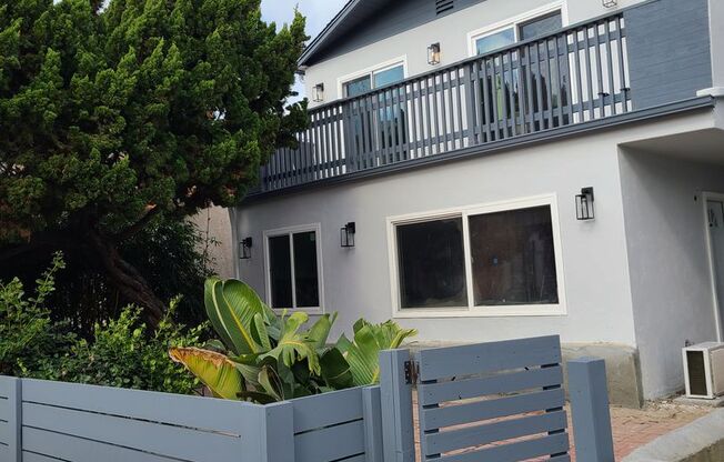 Newly remodeled and fully furnished 1 bed 1 bath in Mission Beach.