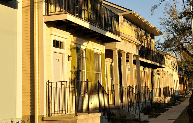 Exterior of apartment buildings_Lafitte,New Orleans, LA