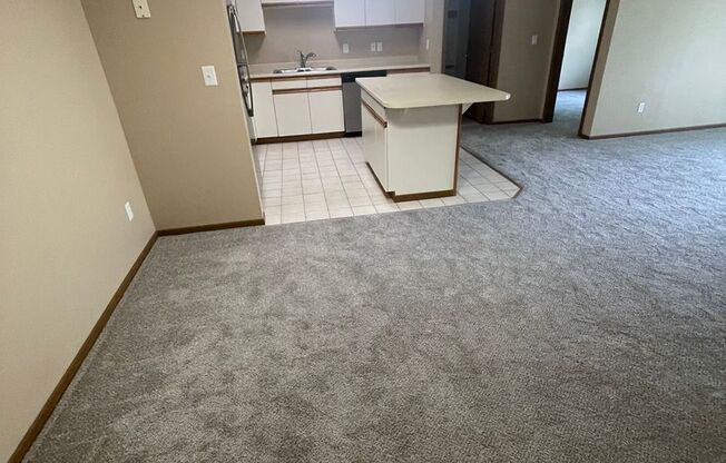 2 beds, 2 baths, 1,050 sqft, $1,210, Unit 272
