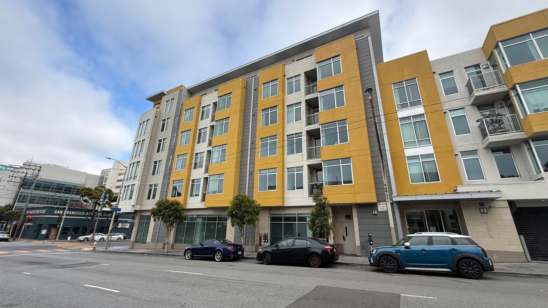 EPIC REA-AZARI PM: Lower Pac Heights - Condo w/Parking