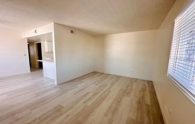 4225 Stewart Ave