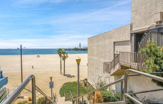 1 bed, 1 bath, $2,595, Unit Huntington Beach, CA 92647