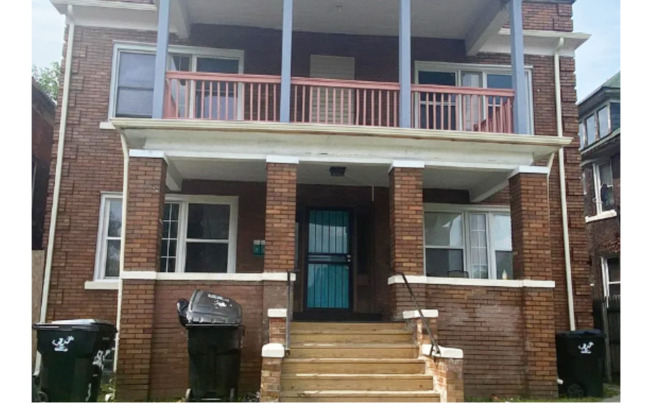 1565 W GRAND BLVD