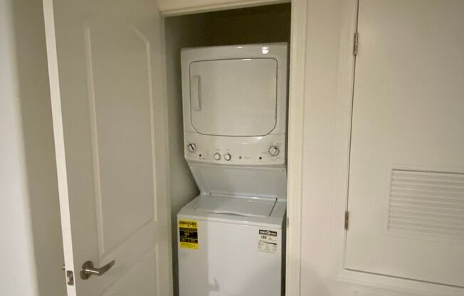 2 beds, 2.5 baths, 1,118 sqft, $2,725, Unit 604