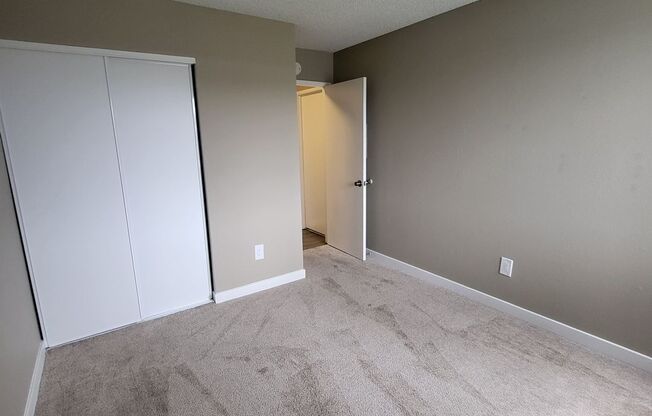 2 beds, 1.5 baths, 840 sqft, $2,395, Unit 656 - 142