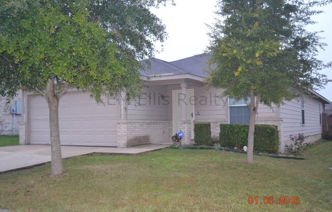 4 beds, 2 baths, $1,695