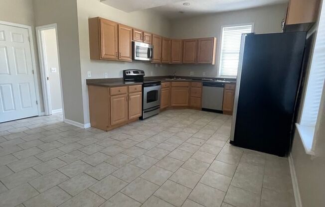 2 beds, 1 bath, $995, Unit 108 Apt 9