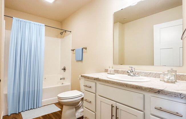 2 beds, 2 baths, 1,110 sqft, $1,800