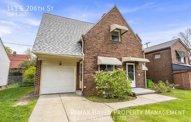 141 E 206 ST