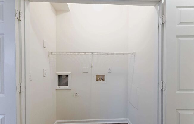 3 beds, 2 baths, 1,417 sqft, $1,600, Unit 3859-2D