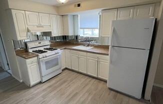 15 SALAMANDER CT