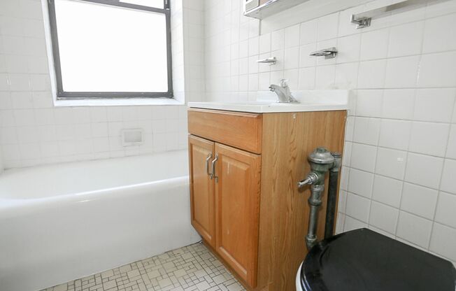 Studio, 1 bath, 478 sqft, $1,675, Unit 540-8C