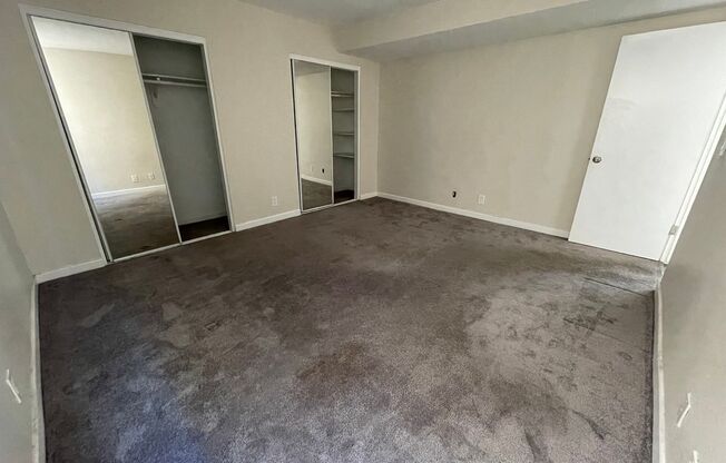 3 beds, 2 baths, $3,295, Unit 201