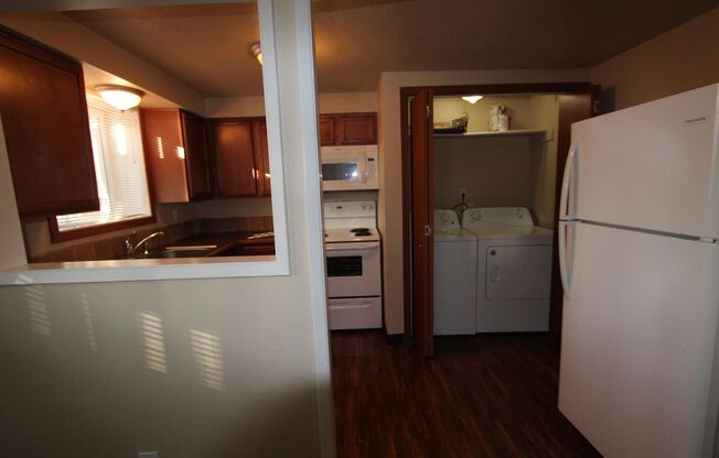 Great Spokane Valley Location-2 bed 1 bath available July 15th