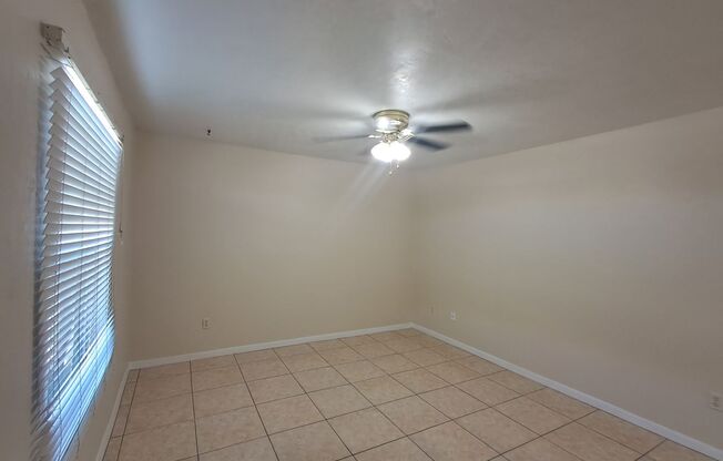 RECENTLY REDUCED!!! Cozy Home Close to Downtown Fort Myers 3BR 1BA