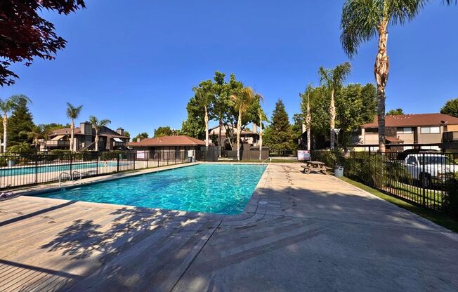 Fully Remodeled Sunnyside 2/1 in Ranchwood Gated Community
