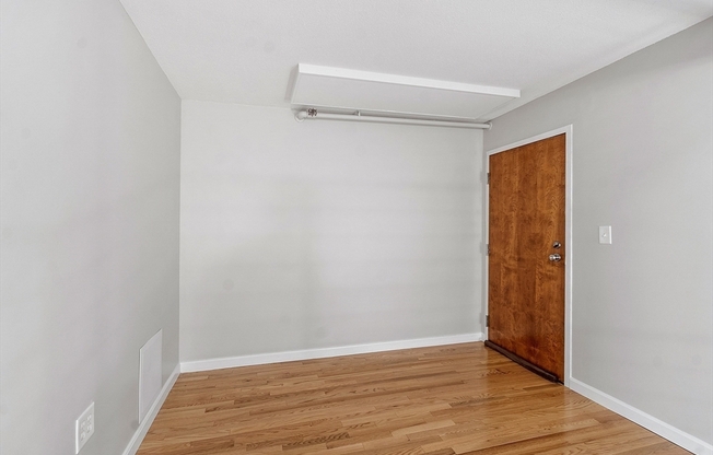 2 beds, 1.5 baths, 1,518 sqft, $2,400, Unit 619